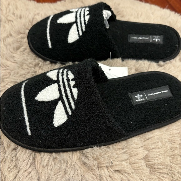 Alexander Wang x Adidas Wool Print Mules (Slippers) - Picture 3 of 5